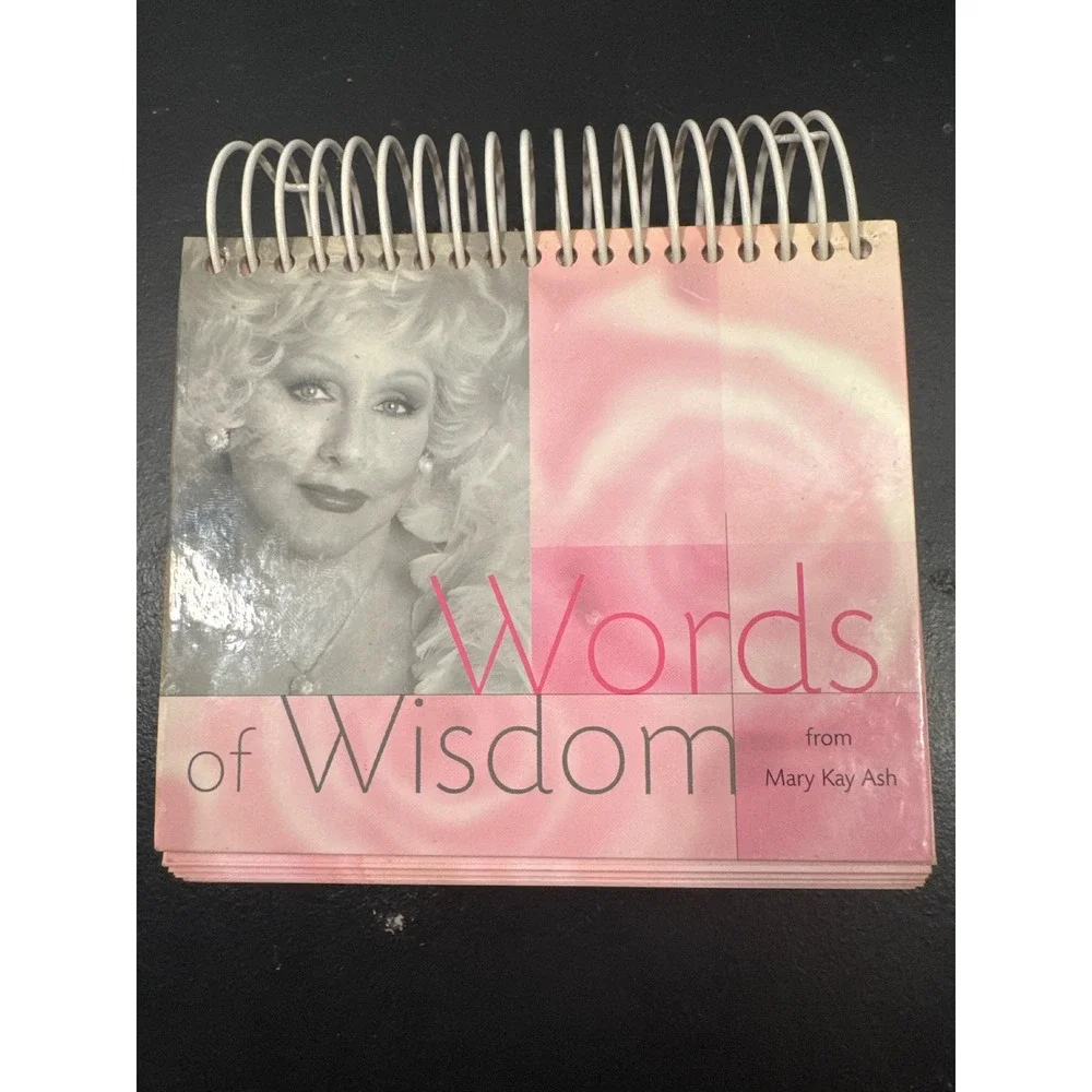 Mary Kay Ash Words of Wisdom Perpetual Desk Calendar Vintage 2005 Pink Flip Book